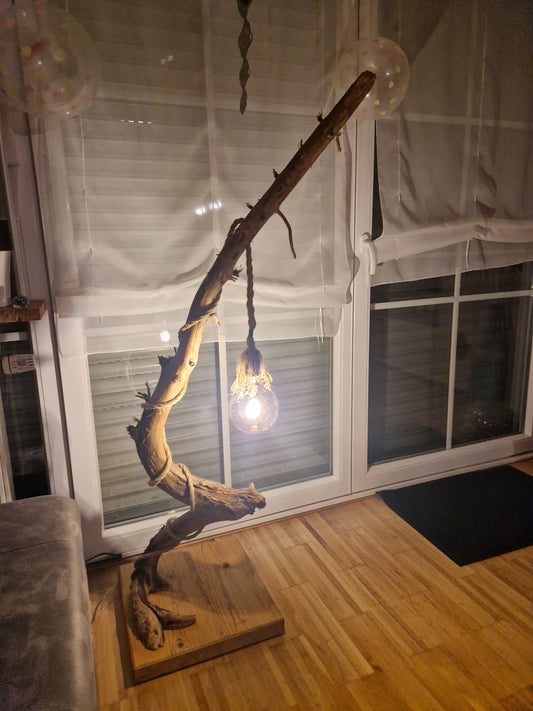 Wohnzimmerlampe für ein gemütliches Ambiente - Unikat