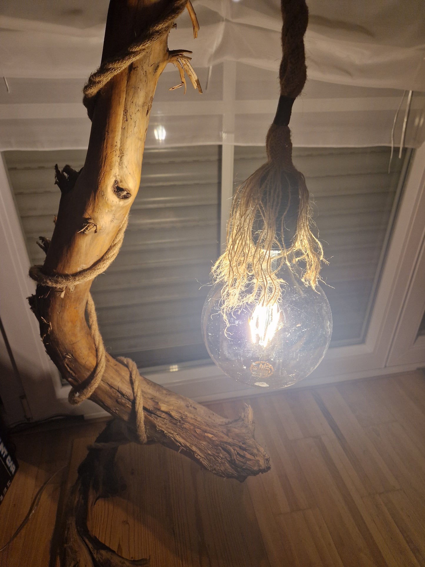 Wohnzimmerlampe für ein gemütliches Ambiente - Unikat